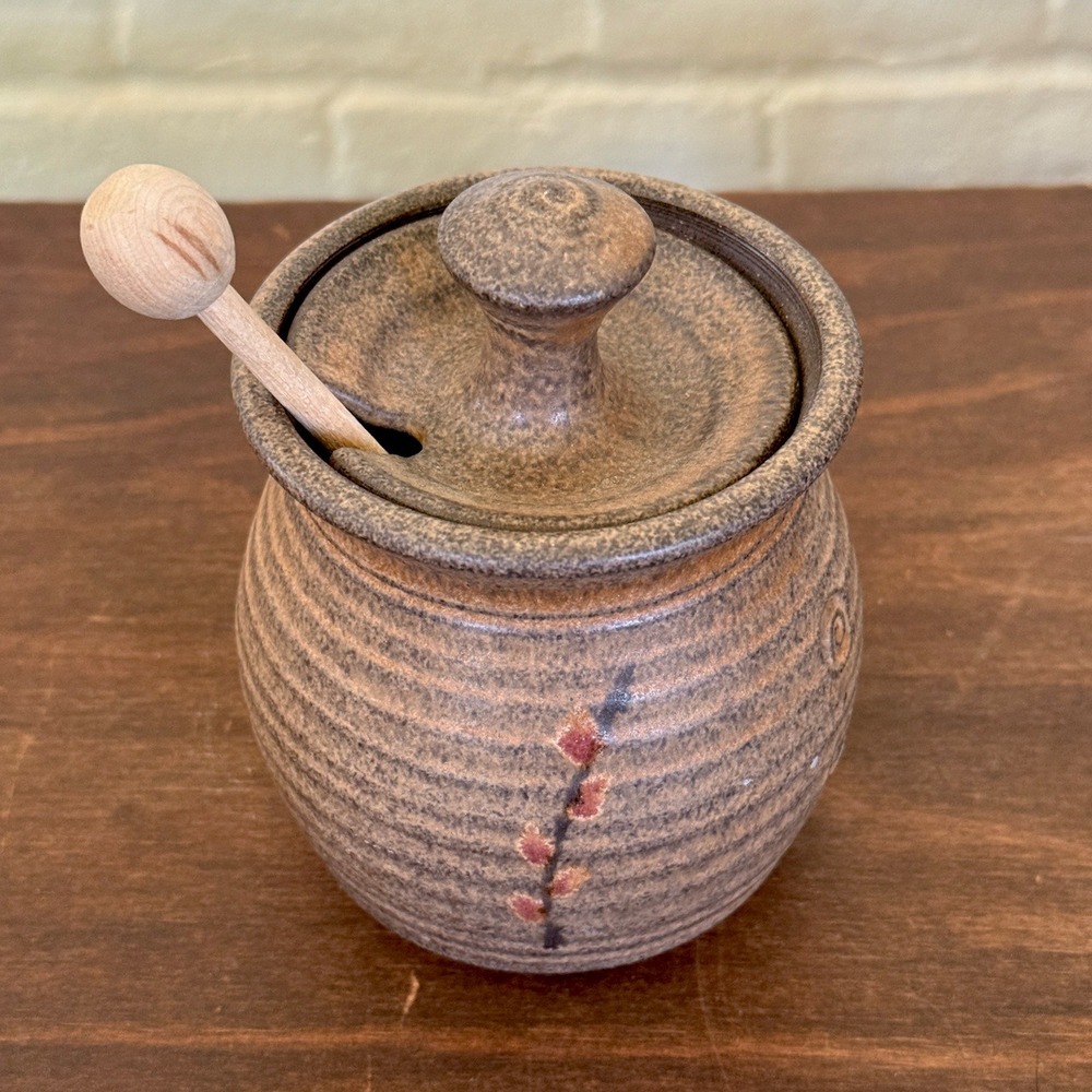 Studio Pottery Honey Pot with Lid and Wooden Dipper Brown Ribbed Floral PC Mark - Picture 4 of 7